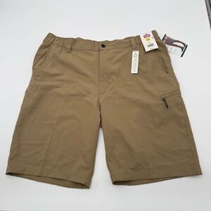 NWT Wrangler Men's Performance Field Utility Shorts Size 38 Elmwood Relaxed Fit